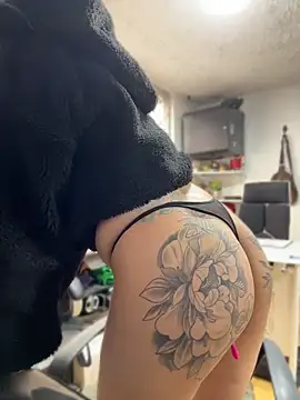 XXX chat uživo modela SALOME_KORLAND
