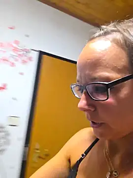 Czat XXX na żywo – Fuxy-love69