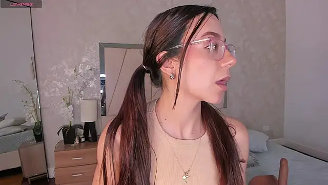 Arii_wilde Chat XXX in diretta