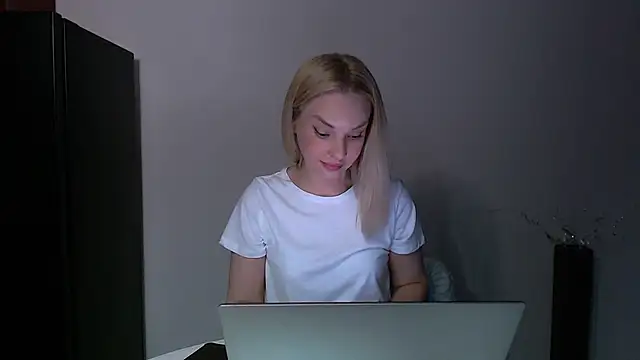 Chat XXX en directo de Lia_noo_regrets