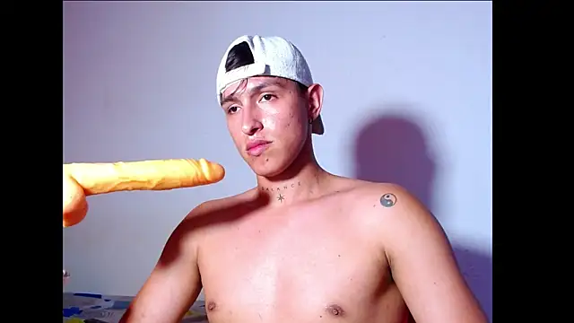 rowanbig – Naživo XXX chat
