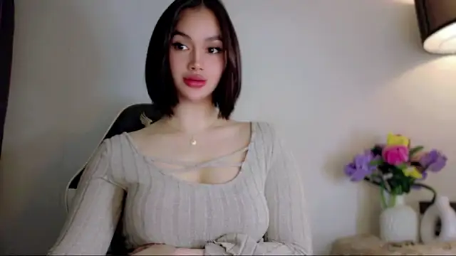Anna_HollyDollのライブXXXチャット