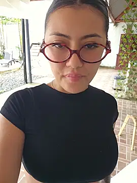 XXX chat uživo modela Roma_xxx