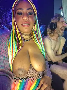 Онлайн чат XXX AmazonianMistress