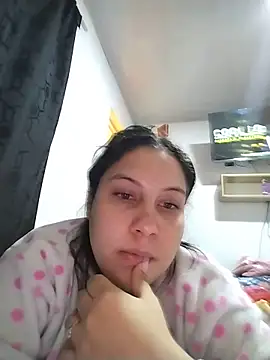 Chatroom XXX en direct de esmeralda_jadees