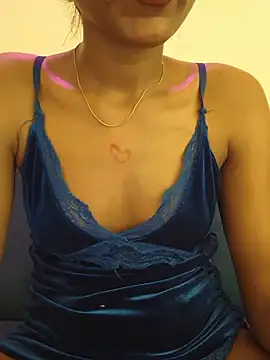XXX chat uživo modela Asmiratamil