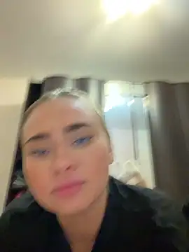 MonicaWestt live XXX chat