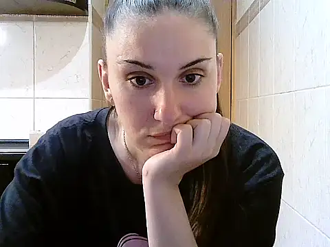Chatroom XXX en direct de Lacmi30