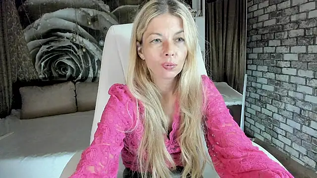 Chatroom XXX en direct de Eva_Melow
