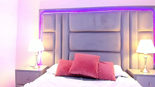 دردشة LaylaaDoll الجنسية المباشرة