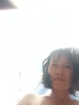 Em_Bong 在線直播表演