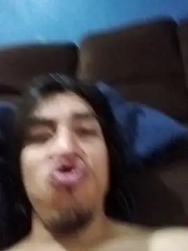 AlexAlejandro13のライブXXXチャット
