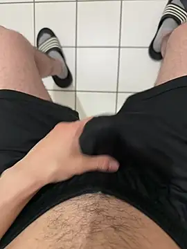 Dicksxdd Adlı Modelin Canlı XXX Sohbeti