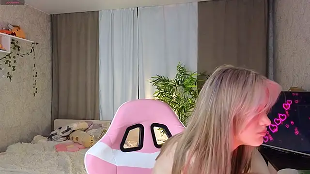 AnnyiBlue Chat XXX live