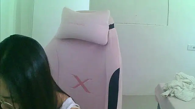 AlethiaBratsch's Live XXX Chat