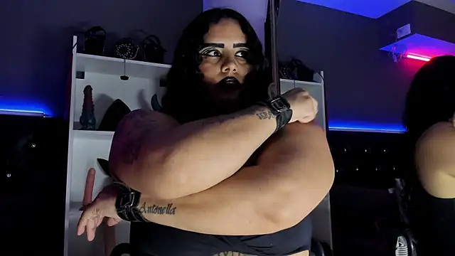 Chatroom XXX en direct de MariaGaitan