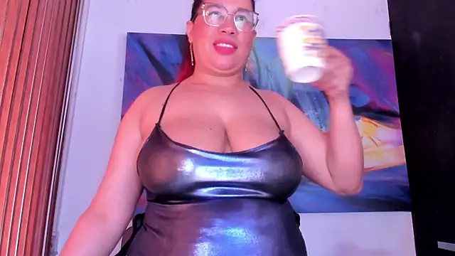 alondrabigtits' Live XXX Chat