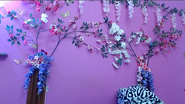Chat XXX Live skinnysofia18