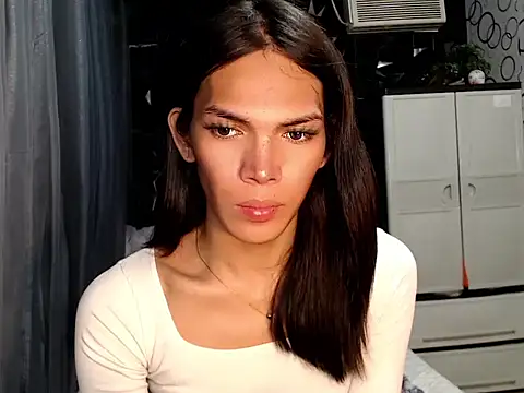 GORGEOUS_CARMEE Webcamshow