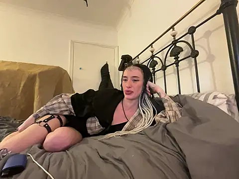 PoppiSavage – webcam-show