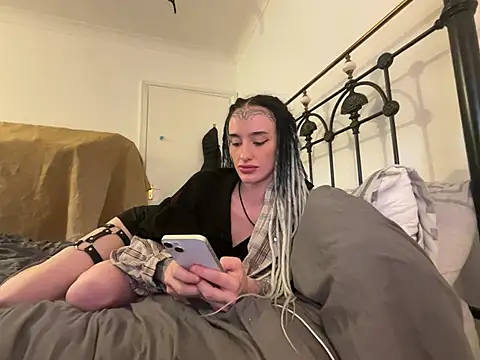 PoppiSavage Webcamshow