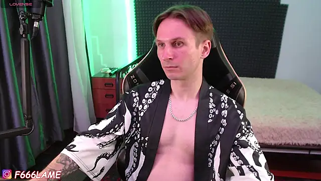 Živý XXX chat F666LAME