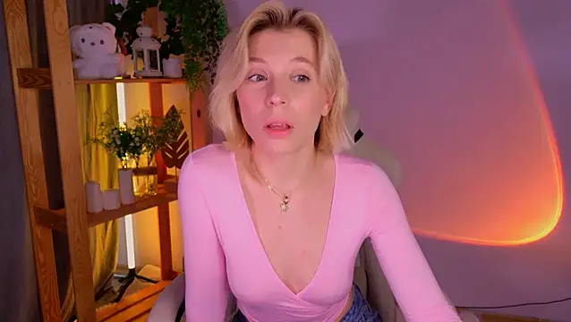 Chat +18 de BalerinaCappuccino_ ao vivo