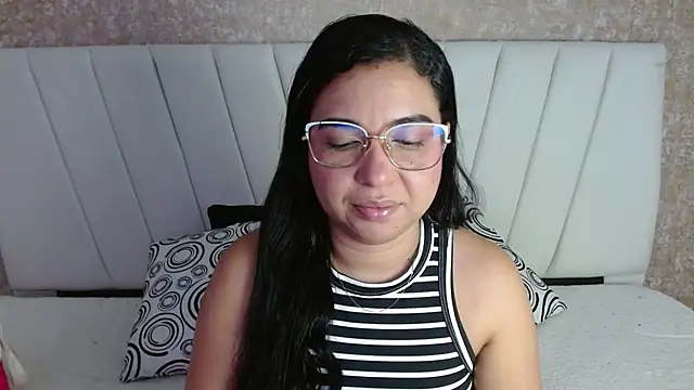 AliceSmity__ Chat XXX in diretta