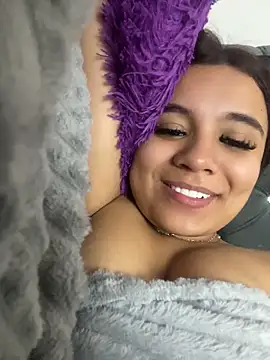 Chat XXX en directo de KITTY914