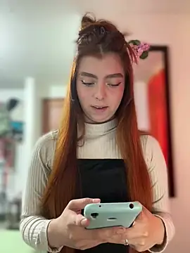 Cloew_Marz Chat XXX live