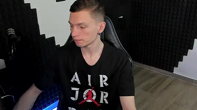 Chatroom XXX en direct de More_than_friend