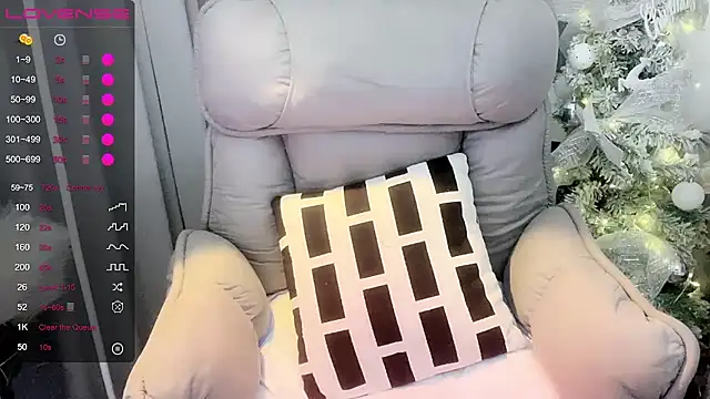 Monica-666888- Show Webcam
