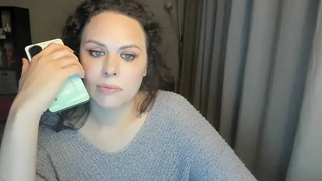 MollyCheiz Chat XXX in diretta