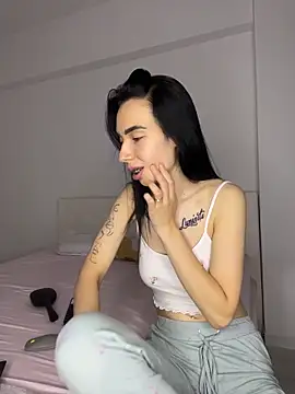 Chat XXX en directo de Celine_Roxelle