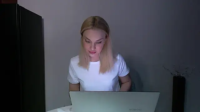 Živý XXX chat Lia_noo_regrets