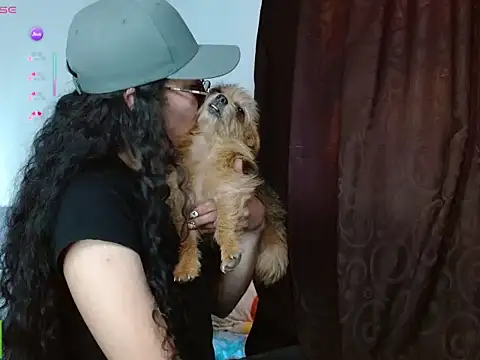 Chat +18 de Amitlu_ ao vivo
