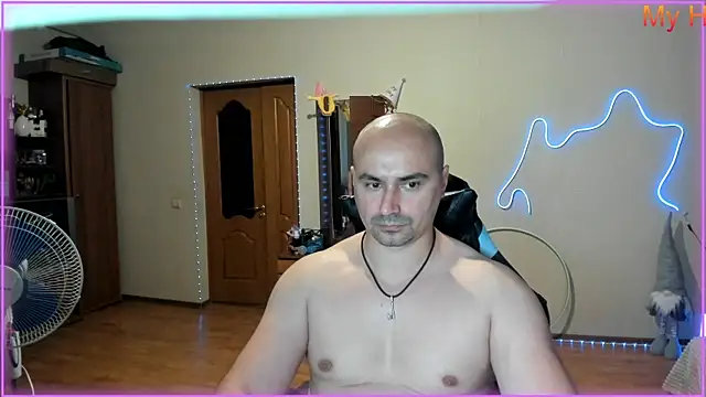 -SexyDaddy-: διαδικτυακό σόου στην κάμερα