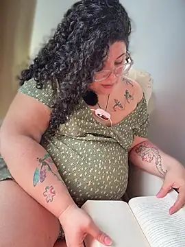 CurlyMilf_Vannexxxa Chat XXX in diretta