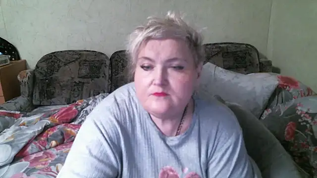 Lana555 Adlı Modelin Canlı XXX Sohbeti