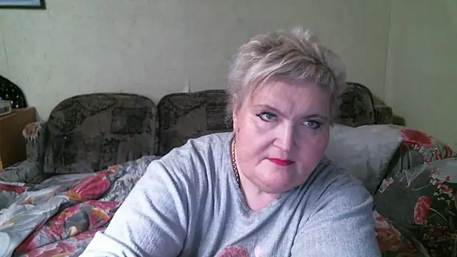 Lana555: онлайн-секс-чат