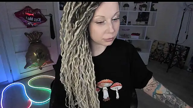 XXX chat uživo modela HoneySallyMoore