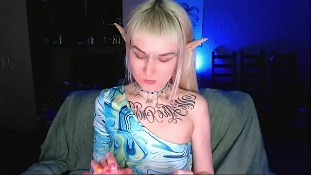 mischellemeow13 在線直播表演
