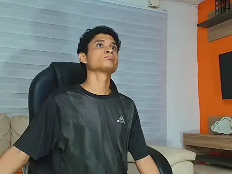 Xavier-Fox Chat XXX live
