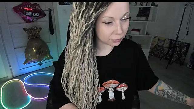 HoneySallyMoore Chat XXX live