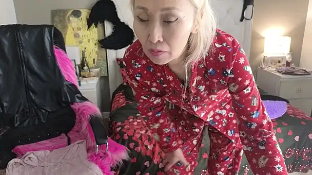 RoxalanaStar élő XXX-chatje