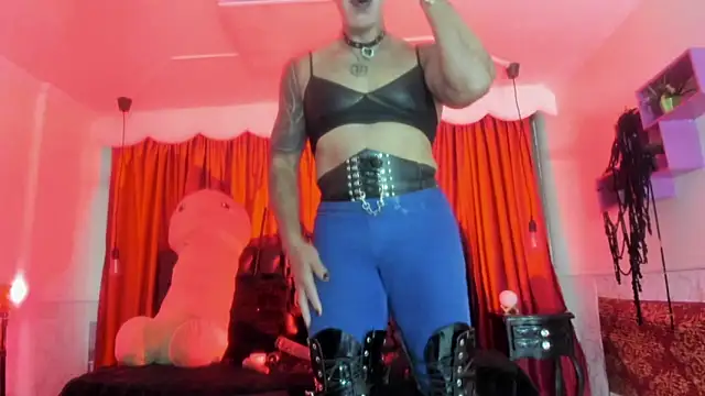 Lilith_madame_satan webcam show