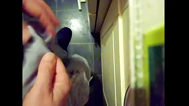 hairyuncut00 webkamerás műsora