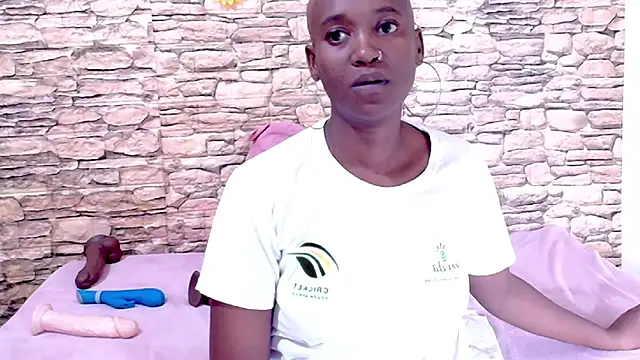 دردشة EbonyOlive69 الجنسية المباشرة
