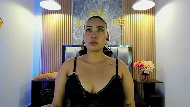 Sulay_Kim's Live XXX Chat