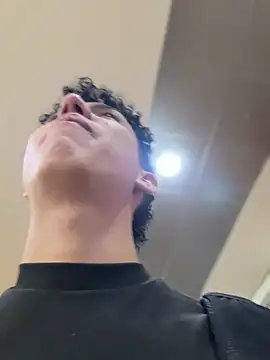 yoursexyjose Webcam show